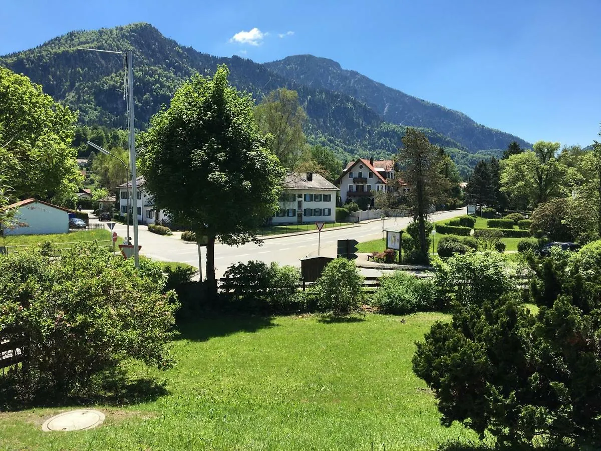Berg Blick Jugendherberge mit Privatzimmer Kochel am See