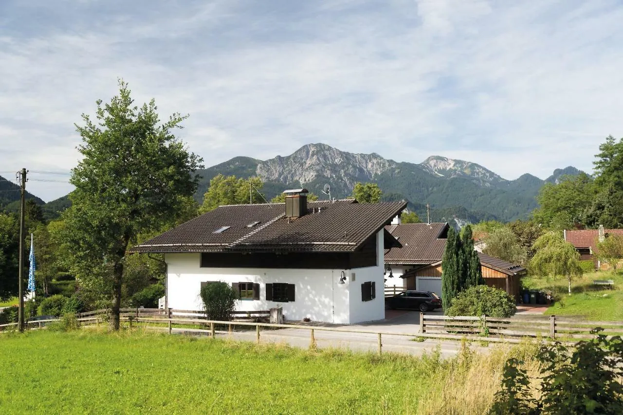 Hostel Berg Blick Jugendherberge mit Privatzimmer Kochel am See